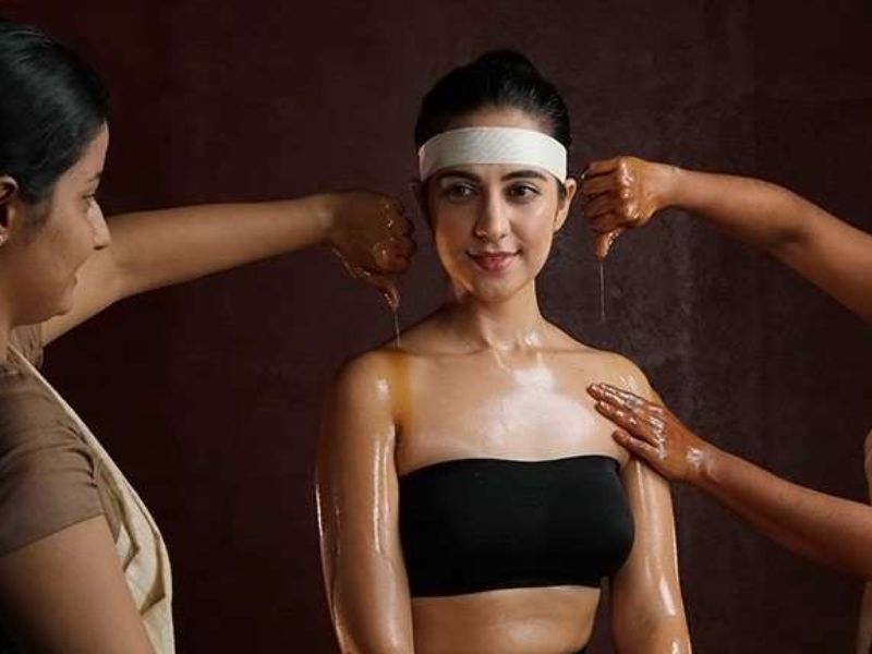 Pizhichil Ayurveda Therapy